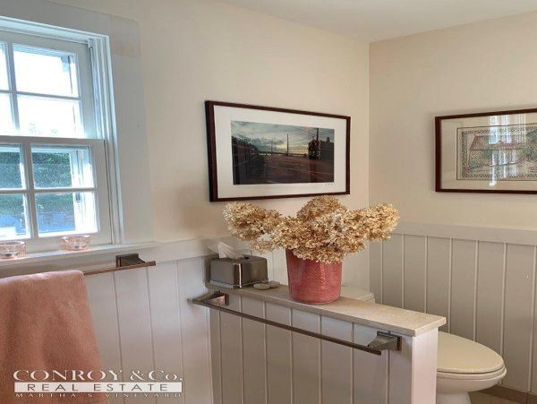 Cape Cod Home 994442