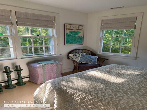 Cape Cod Home 994442