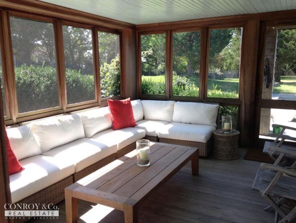 Cape Cod Home 994443