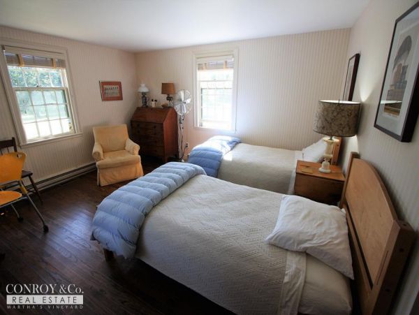Cape Cod Home 994444
