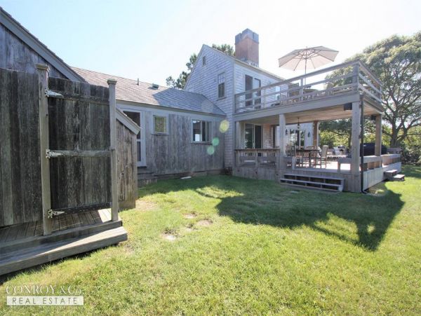 Cape Cod Home 994444