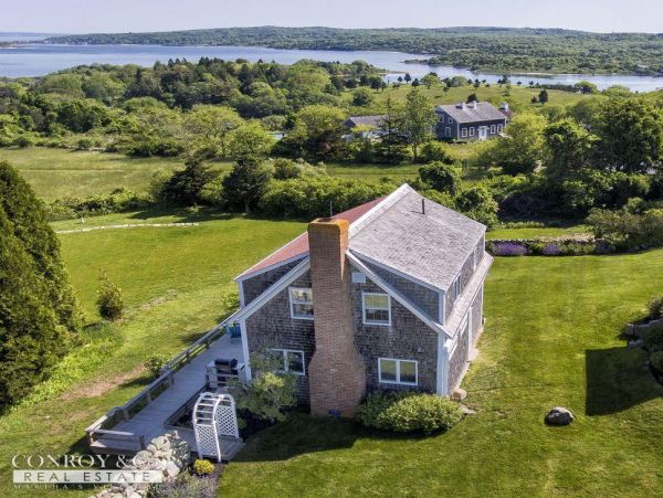 Cape Cod Home 994445