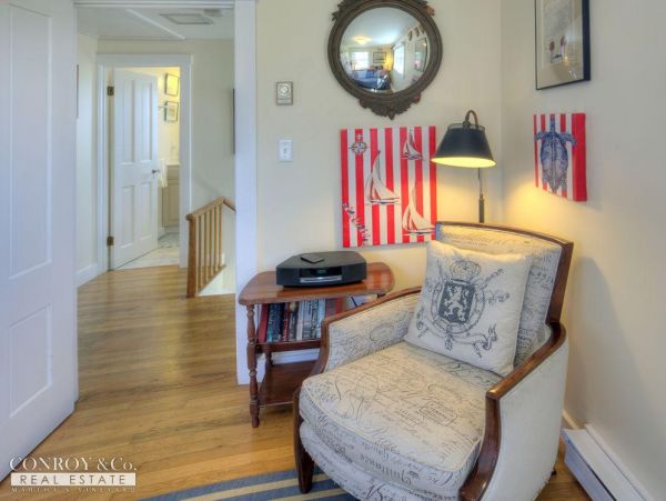 Cape Cod Home 994445
