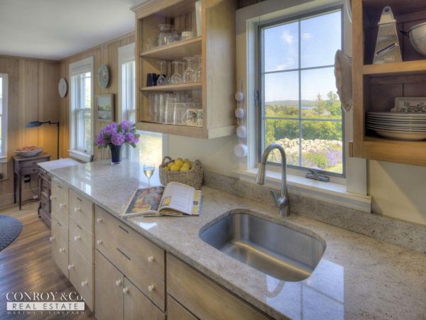 Cape Cod Home 994445
