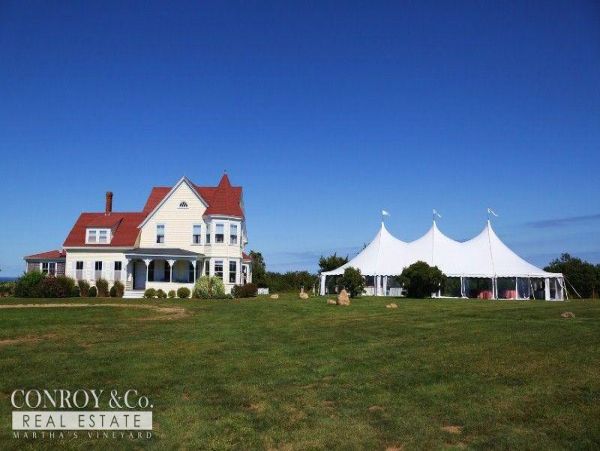 Cape Cod Home 994446