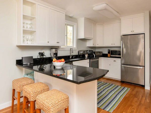 Cape Cod Home 994448