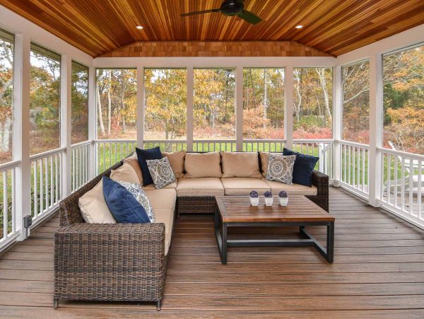 Cape Cod Home 994448