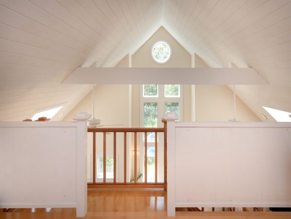 Cape Cod Home 994450
