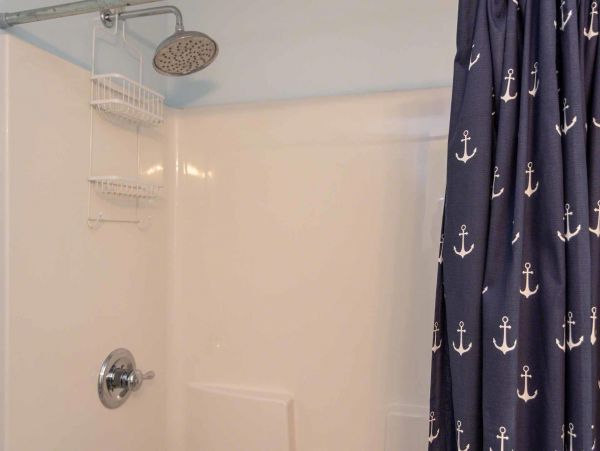 Cape Cod Home 994451