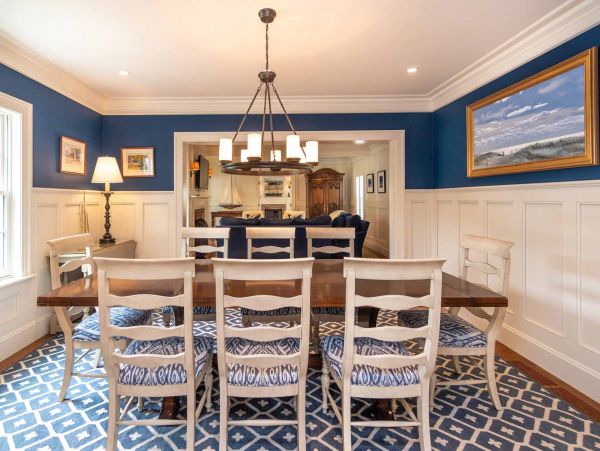 Cape Cod Home 994452