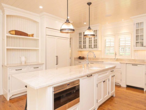 Cape Cod Home 994452