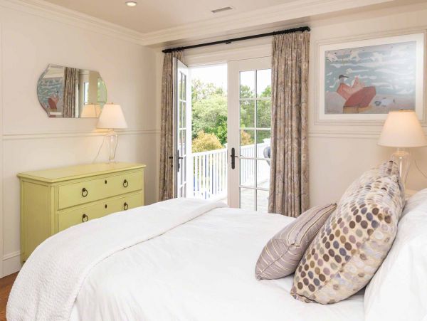 Cape Cod Home 994452