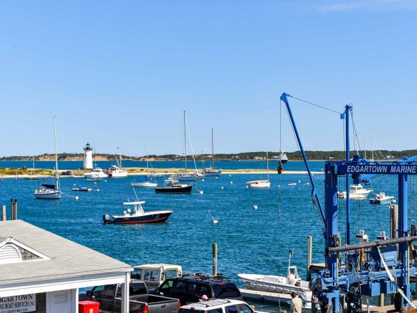 Cape Cod Home 994454