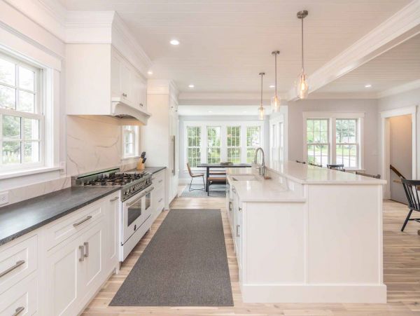 Cape Cod Home 994455