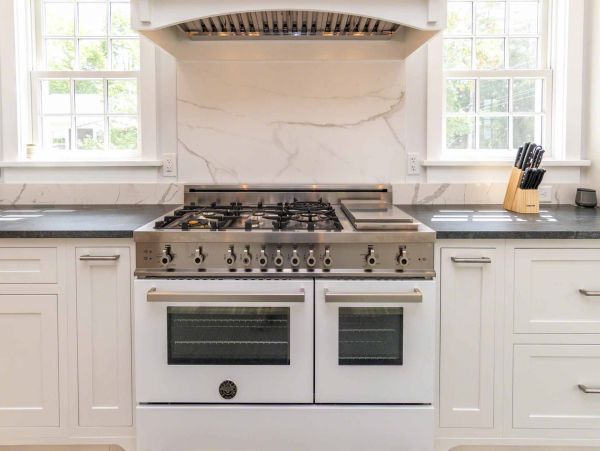 Cape Cod Home 994455