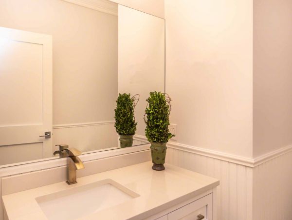 Cape Cod Home 994455
