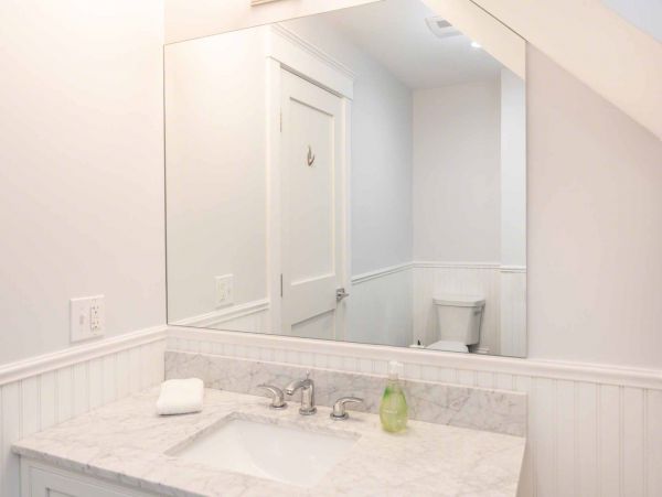 Cape Cod Home 994455