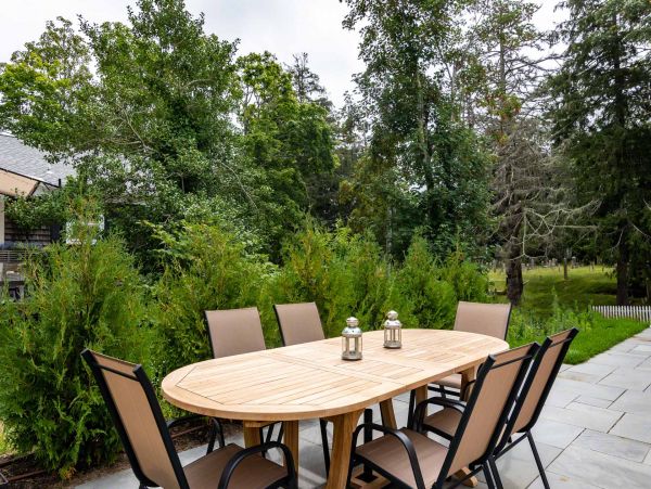 Cape Cod Home 994455