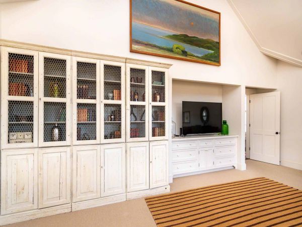 Cape Cod Home 994456