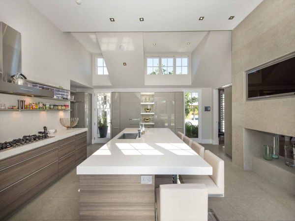 Cape Cod Home 994457