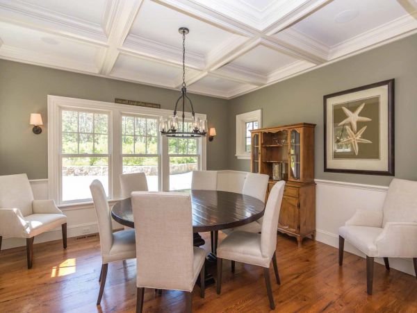Cape Cod Home 994458
