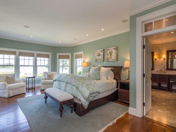 Cape Cod Home 994458