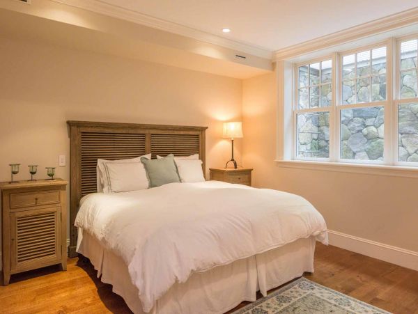 Cape Cod Home 994458