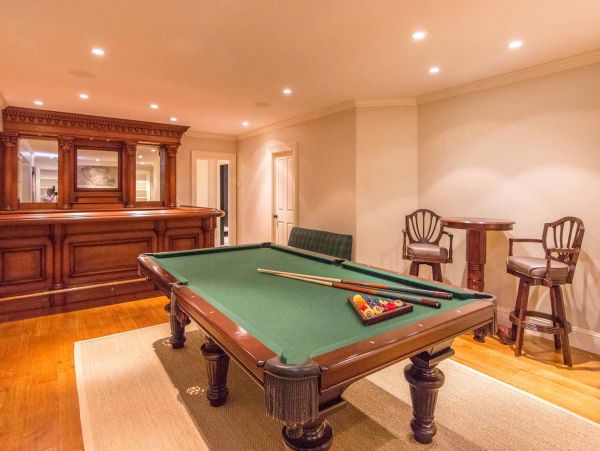 Cape Cod Home 994458