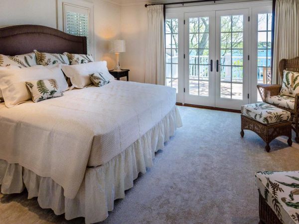 Cape Cod Home 994459