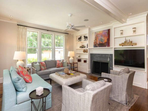 Cape Cod Home 994461