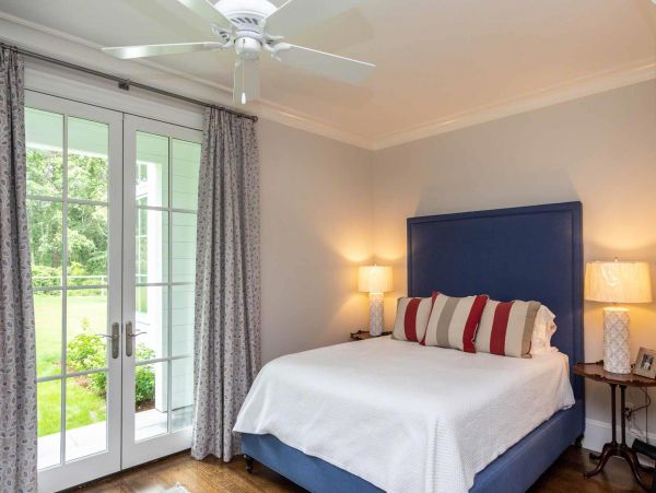 Cape Cod Home 994461