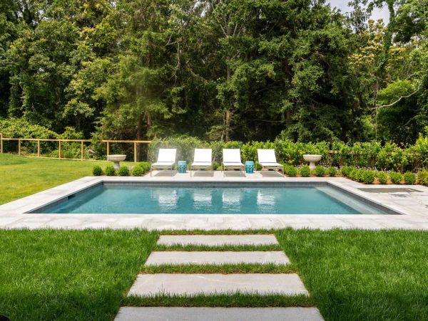 Cape Cod Home 994461