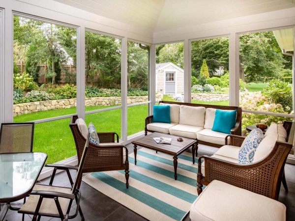 Cape Cod Home 994461