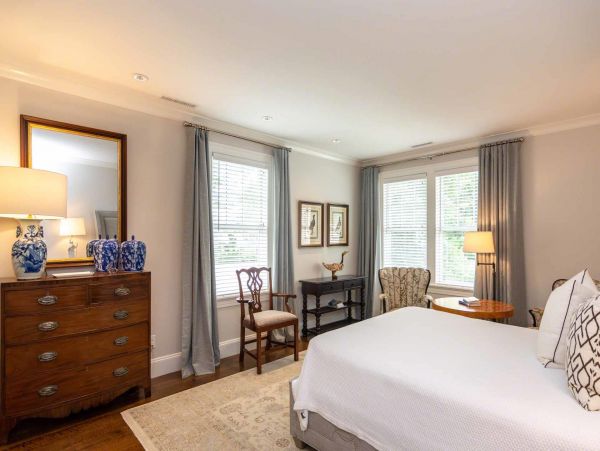 Cape Cod Home 994463