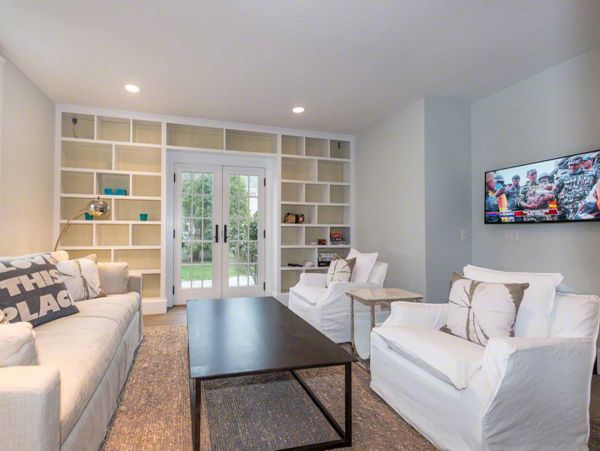 Cape Cod Home 994464