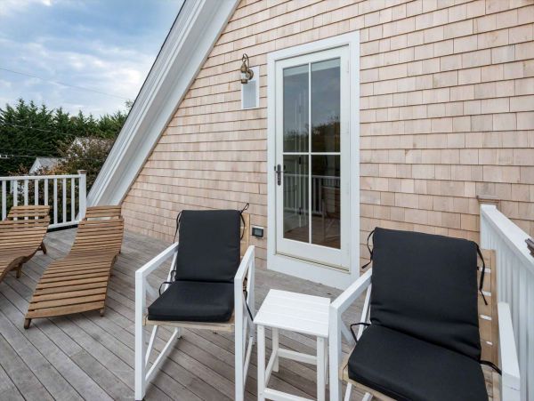 Cape Cod Home 994465