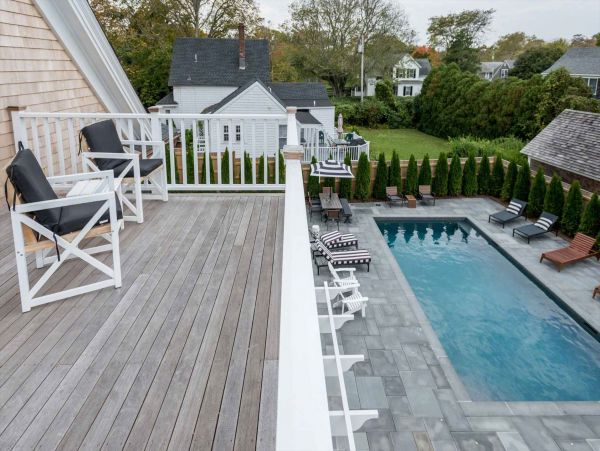 Cape Cod Home 994465