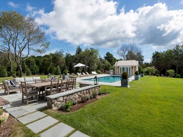 Cape Cod Home 994466