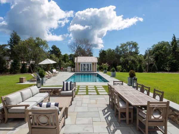 Cape Cod Home 994466