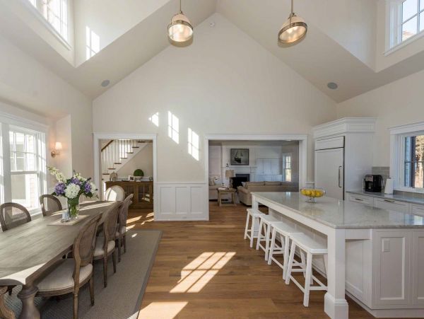 Cape Cod Home 994466