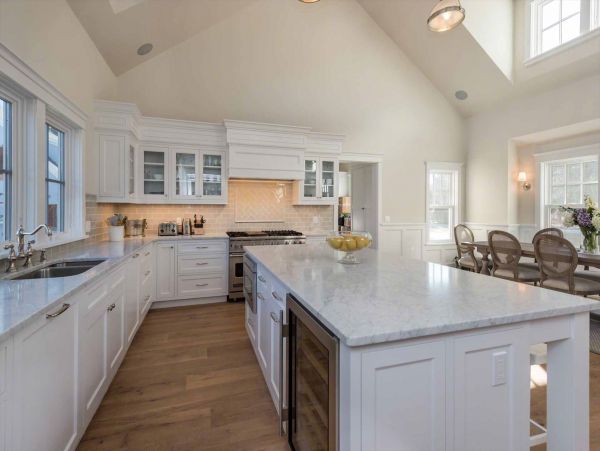 Cape Cod Home 994466