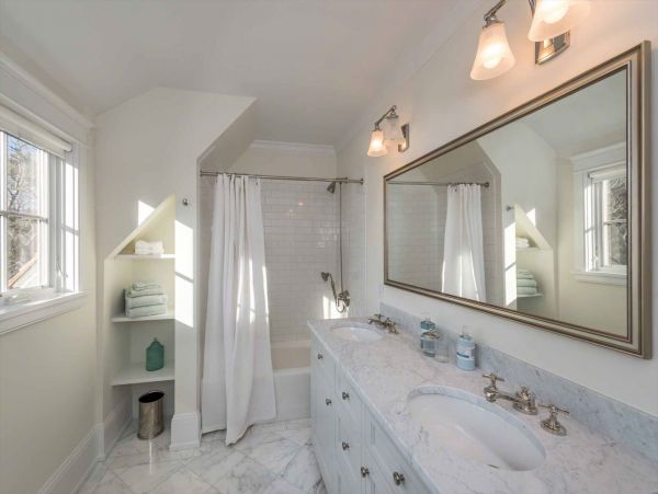 Cape Cod Home 994466