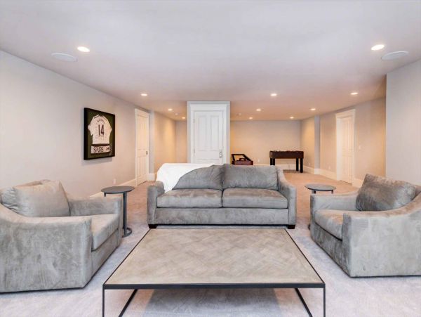 Cape Cod Home 994466