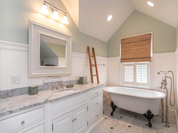 Cape Cod Home 994467