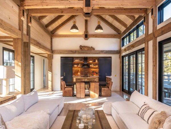 Cape Cod Home 994468