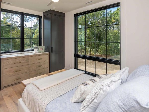 Cape Cod Home 994468