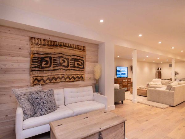 Cape Cod Home 994468