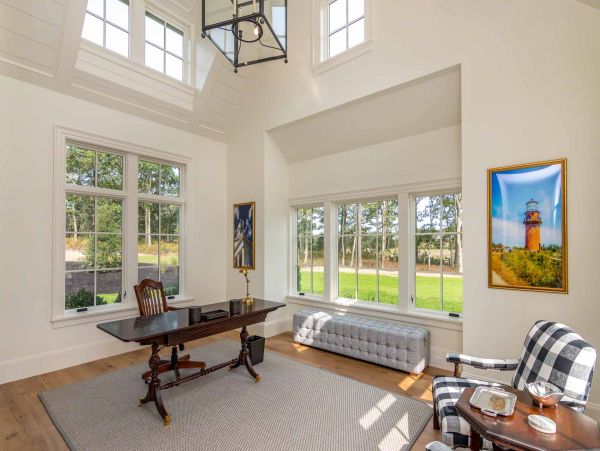 Cape Cod Home 994469