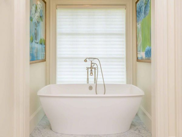 Cape Cod Home 994469
