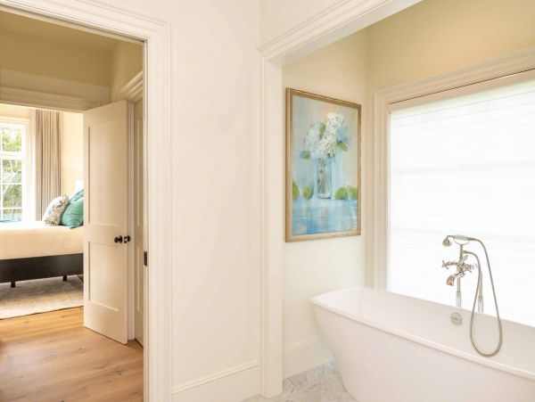 Cape Cod Home 994469